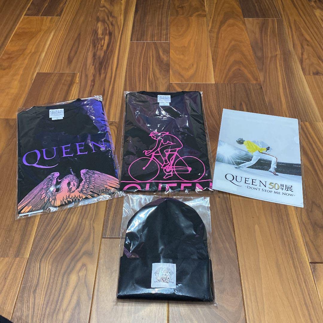 Amazon | クイーン 50周年展限定グッズ | アニメ・萌えグッズ 通販